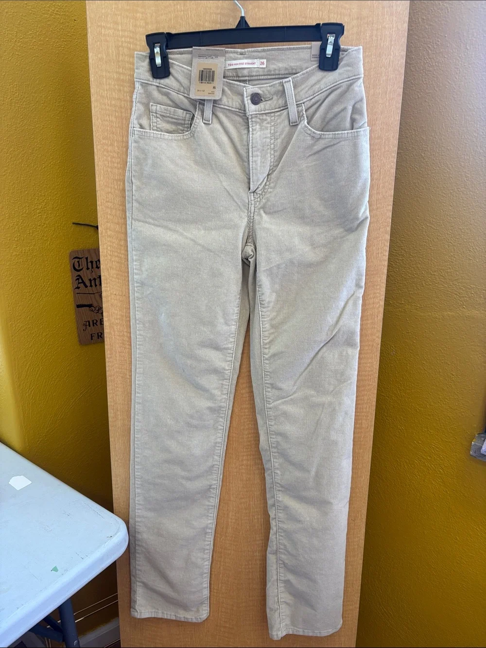 Levi's Slim Straight Jeans in Light Tan Corduroy